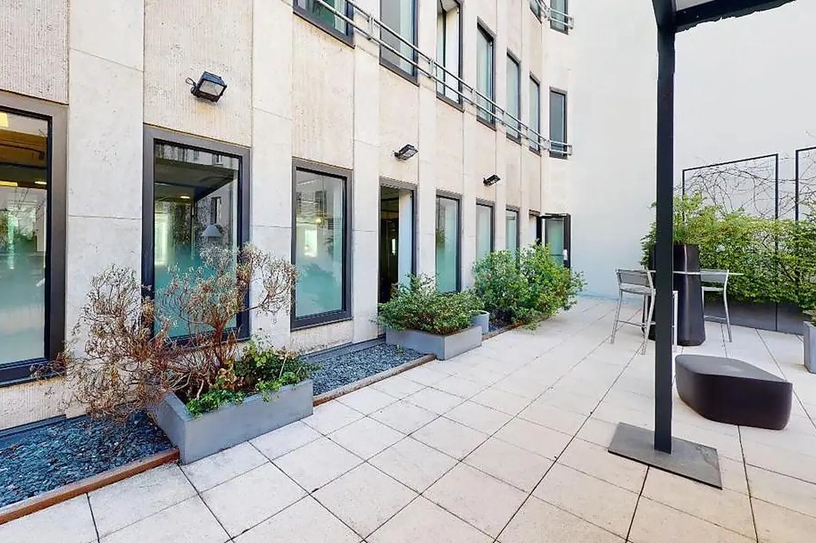 Lieux événementiels, STARTWAY PARIS PORTE MAILLOT GRANDE ARMÉE