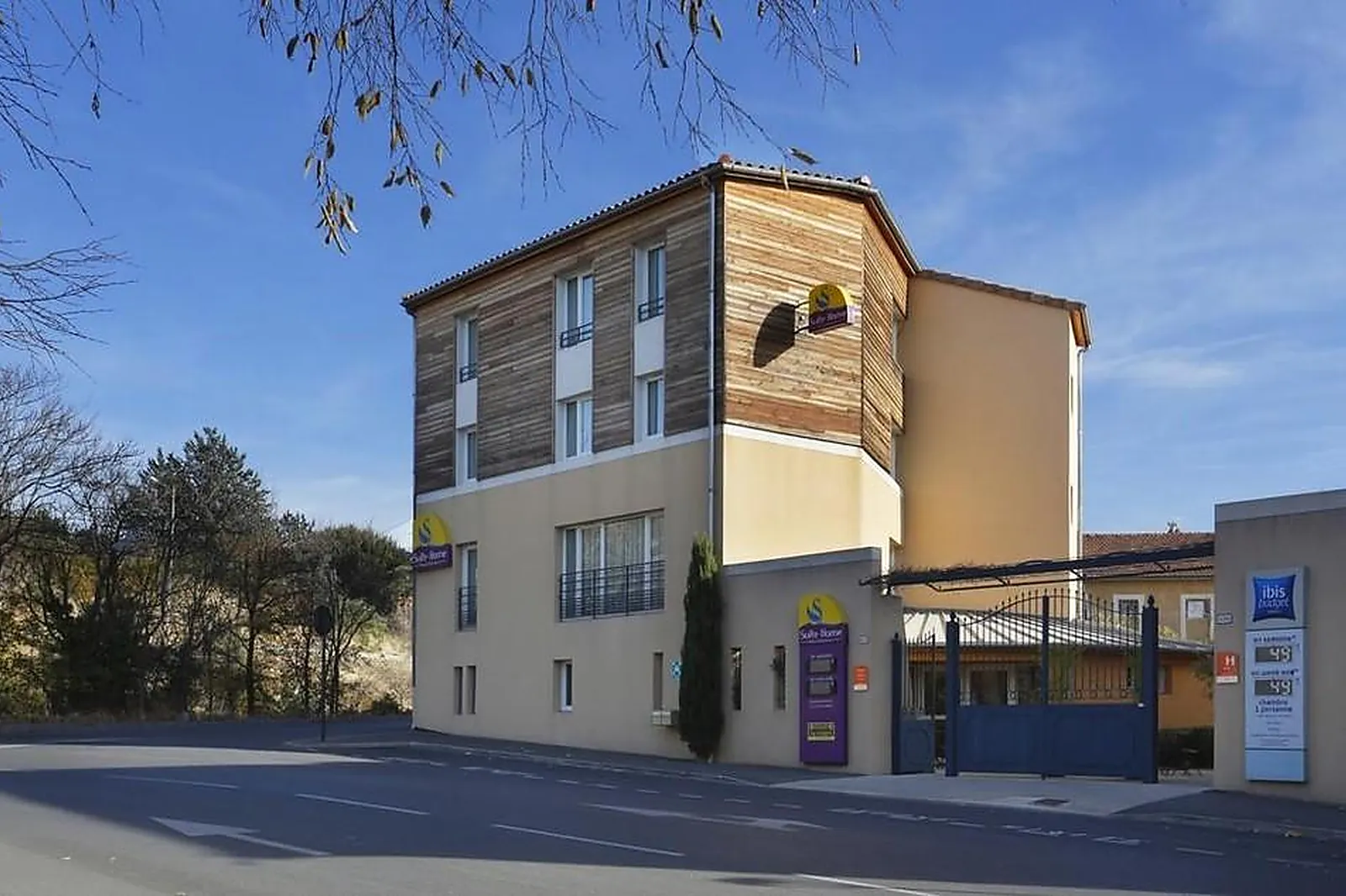 Lieux événementiels, SUITE HOME - APT EN LUBERON