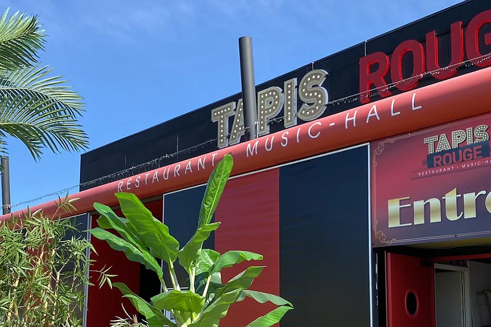 Lieux événementiels, TAPIS ROUGE