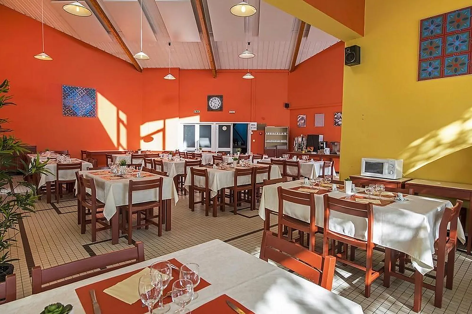 Lieux événementiels, TERNÉLIA HENRI IV