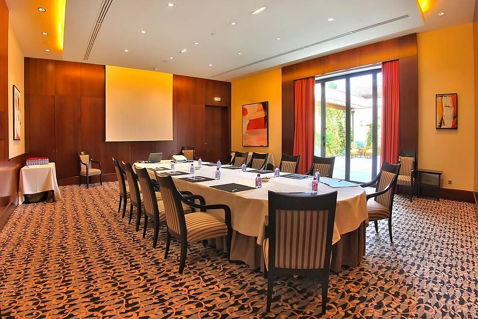 Lieux événementiels, TERRE BLANCHE HOTEL SPA GOLF RESORT