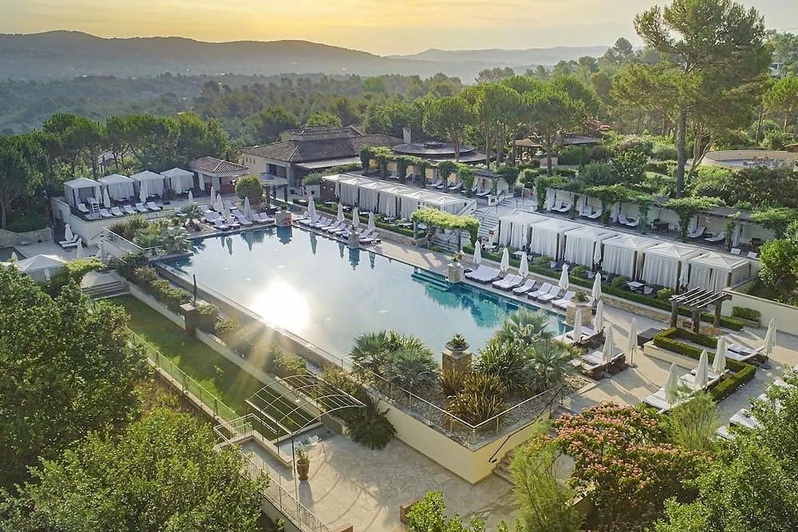 Lieux événementiels, TERRE BLANCHE HOTEL SPA GOLF RESORT