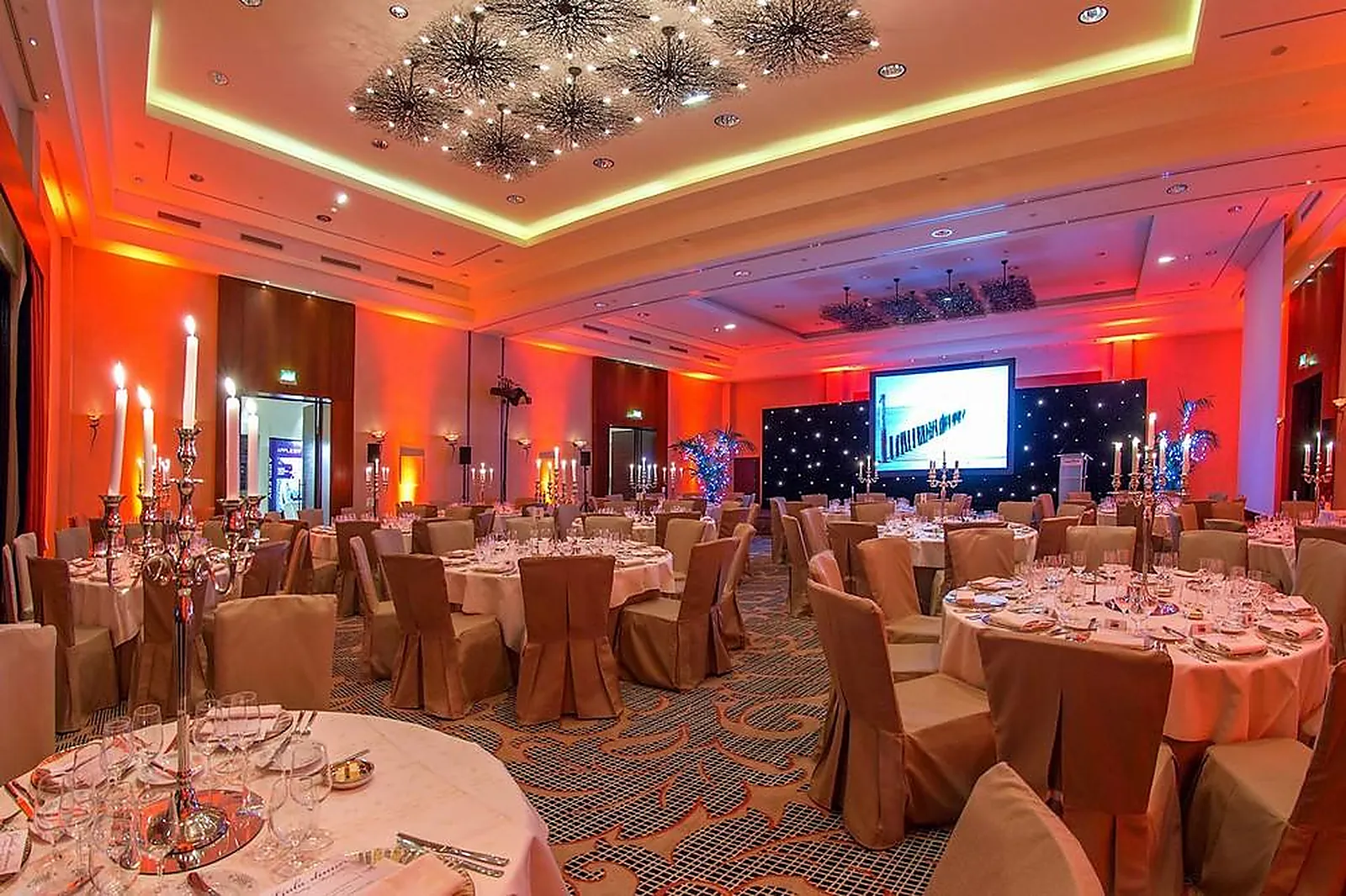 Lieux événementiels, TERRE BLANCHE HOTEL SPA GOLF RESORT