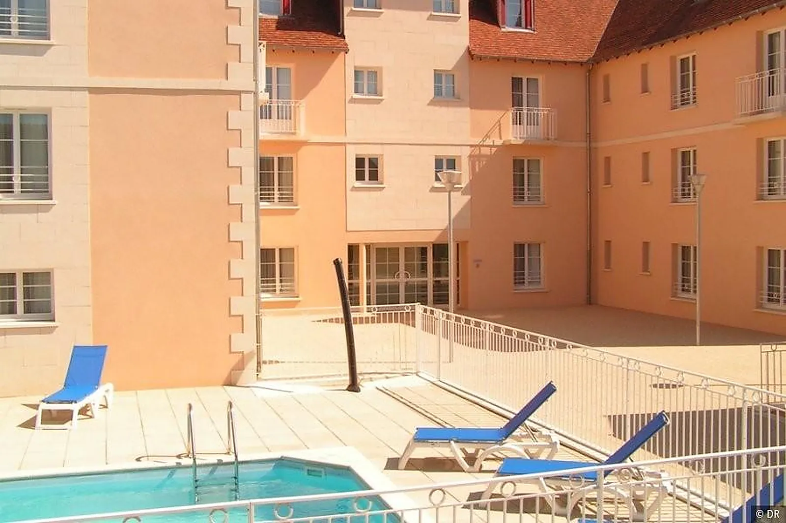 Lieux événementiels, TERRE DE FRANCE - APPART HÔTEL LA ROCHE POSAY