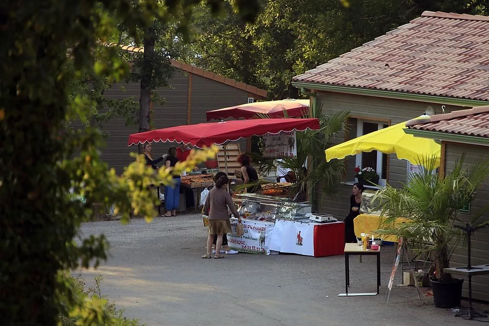 Lieux événementiels, TERRES DE FRANCE - LES HAMEAUX DES LACS