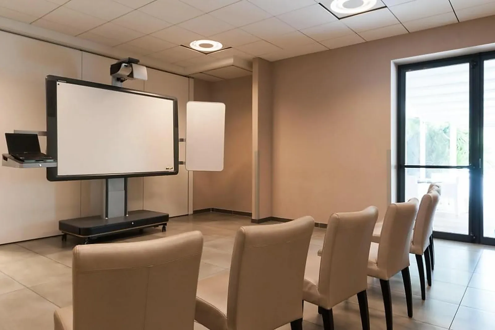 Lieux événementiels, THE ORIGINALS BOUTIQUE HÔTEL LA GRANGE NIORT