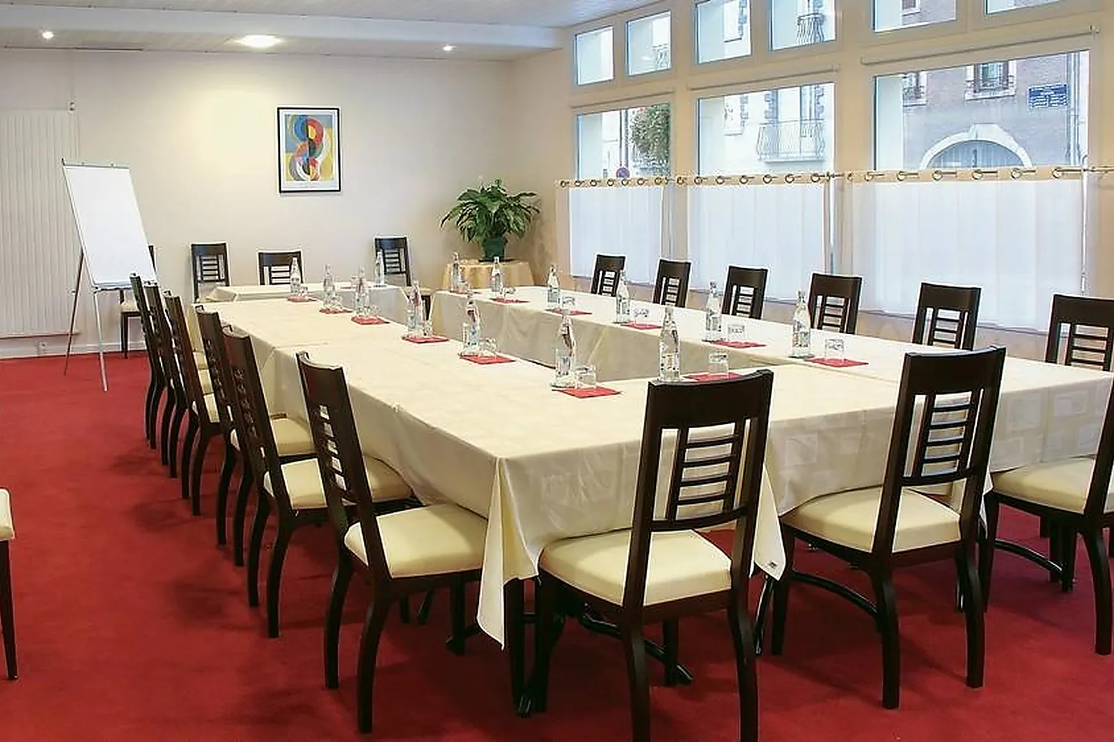 Lieux événementiels, THE ORIGINALS BOUTIQUE HÔTEL LE PARIOU ISSOIRE