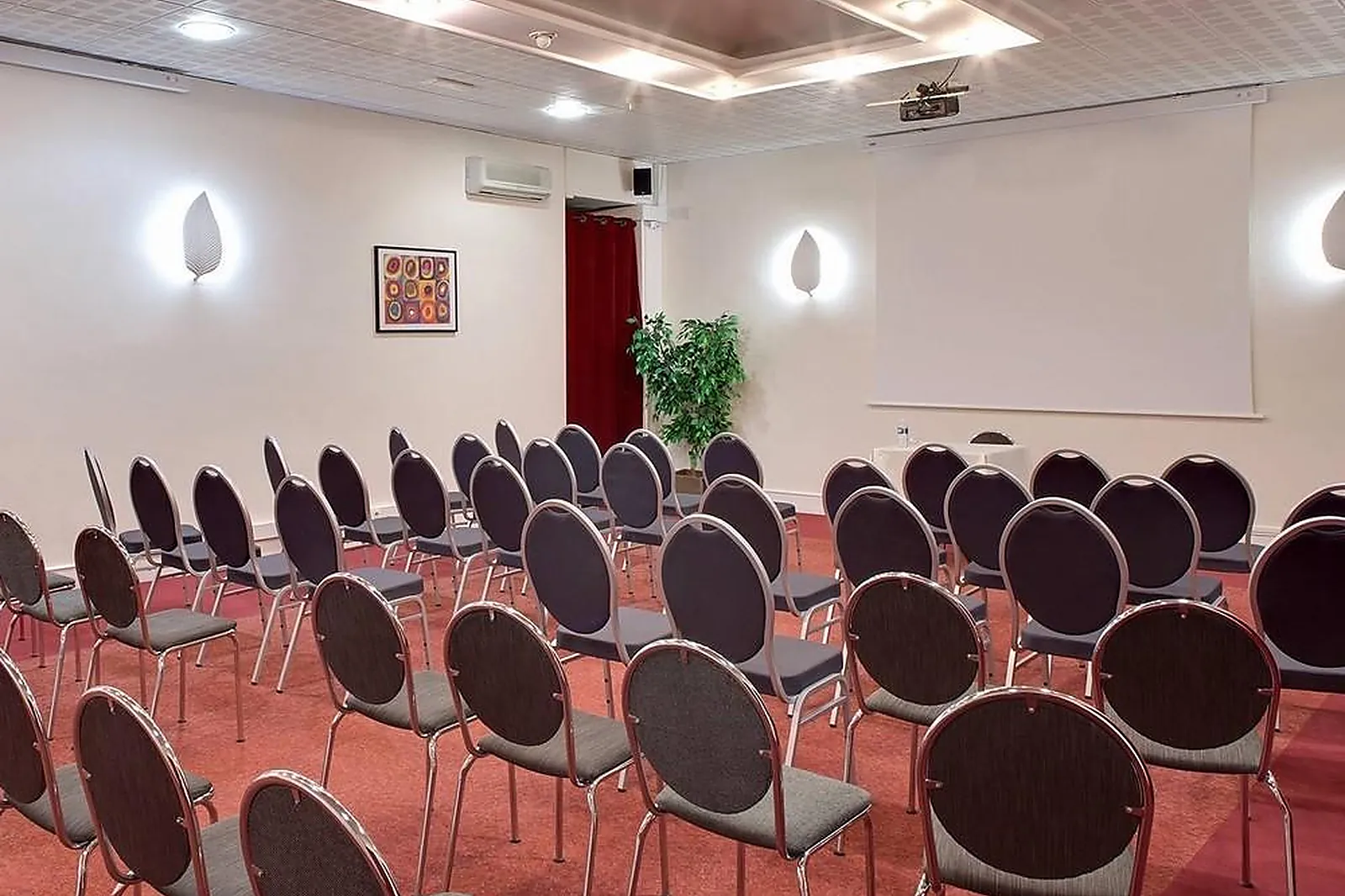 Lieux événementiels, THE ORIGINALS BOUTIQUE HÔTEL LE PARIOU ISSOIRE