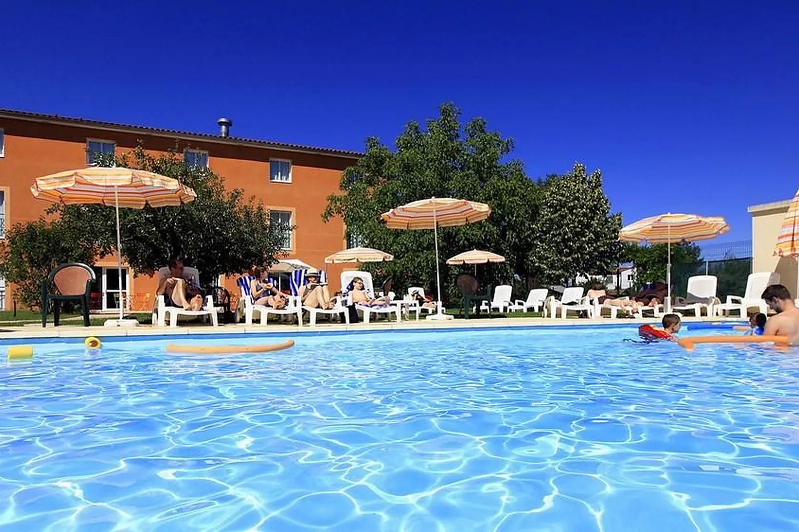 Lieux événementiels, THE ORIGINALS BOUTIQUE HÔTEL LE PARIOU ISSOIRE