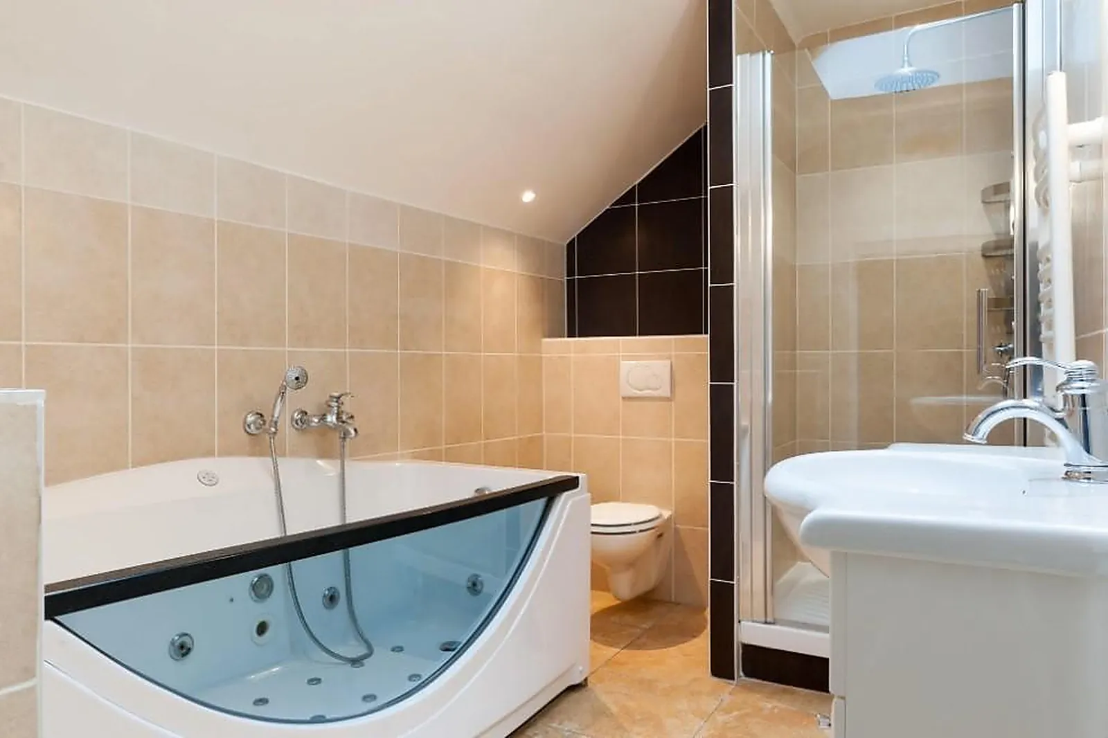 Lieux événementiels, THE ORIGINALS BOUTIQUE HÔTEL LE XII DE LUYNES