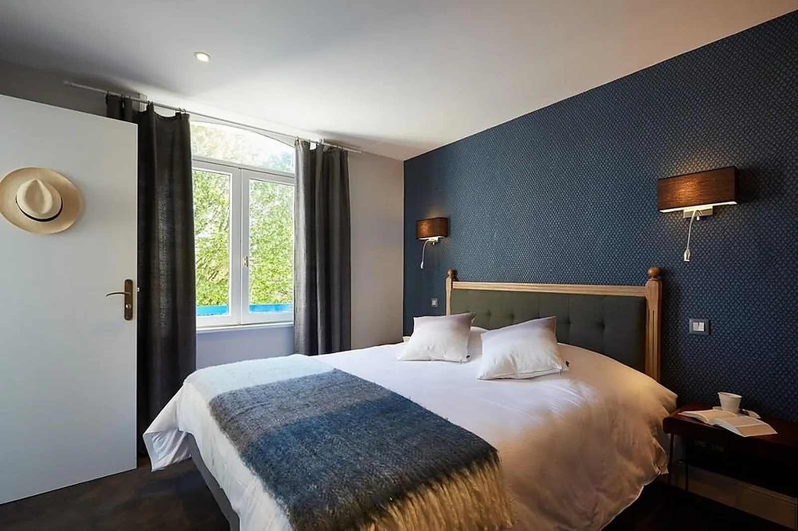 Lieux événementiels, THE ORIGINALS BOUTIQUE LA COLONNE DE BRONZE