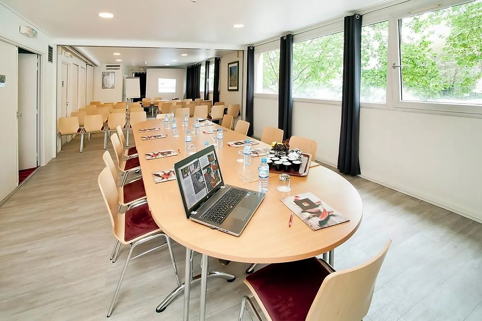 Lieux événementiels, THE ORIGINALS BOUTIQUE LA DÉFENSE NANTERRE