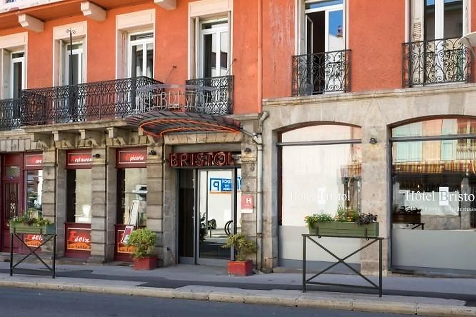Lieux événementiels, THE ORIGINALS CITY HÔTEL BRISTOL LE PUY-EN-VELAY