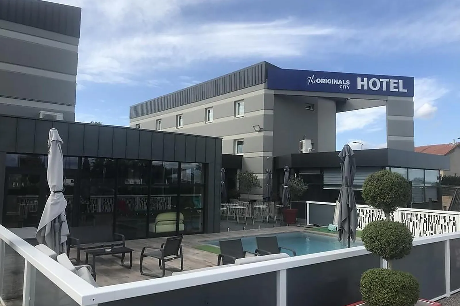 Lieux événementiels, THE ORIGINALS CITY HÔTEL HÉLIOS ROANNE NORD