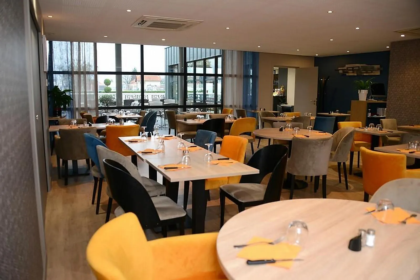 Lieux événementiels, THE ORIGINALS CITY HÔTEL HÉLIOS ROANNE NORD