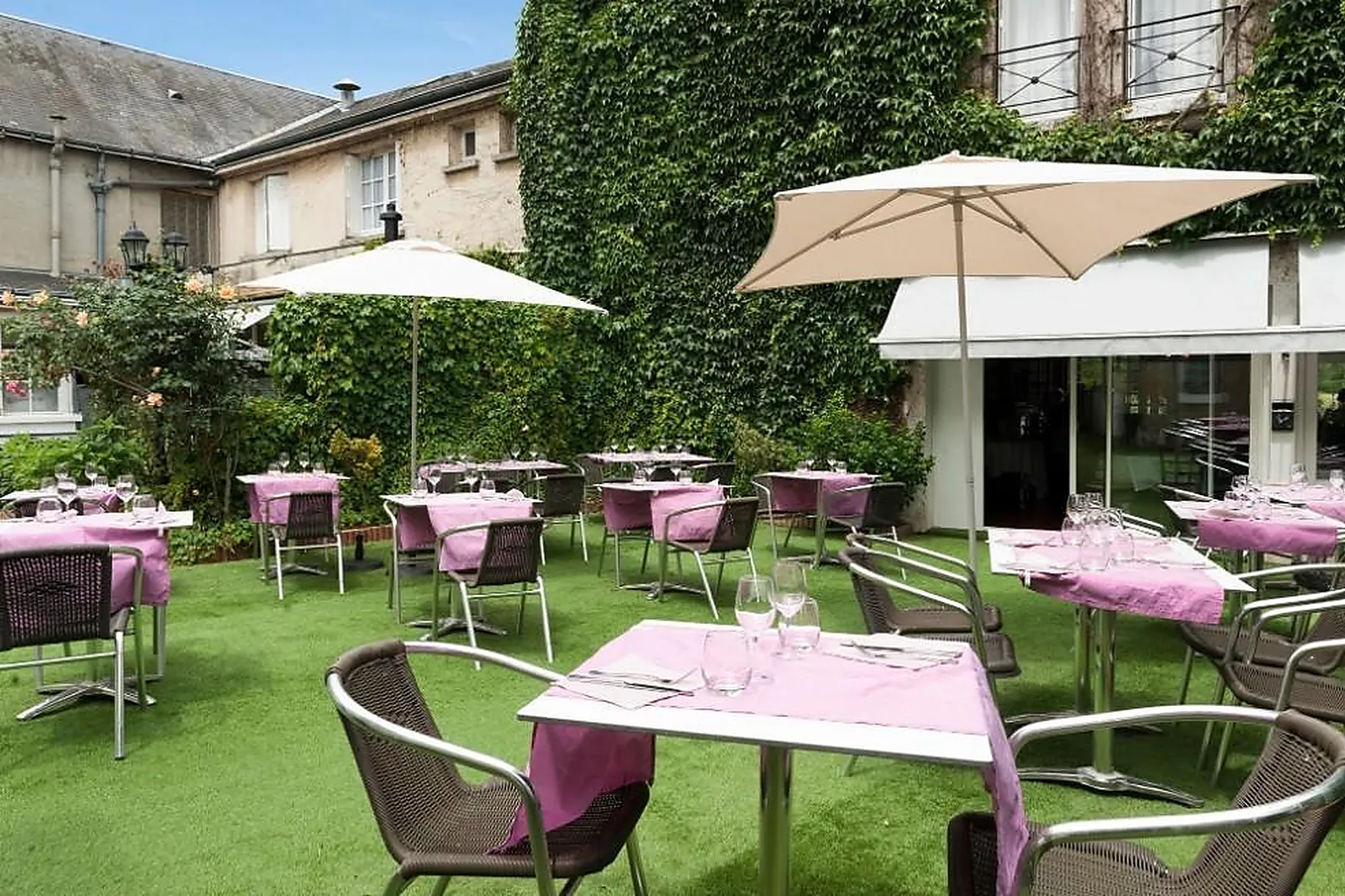 Lieux événementiels, THE ORIGINALS CITY, HÔTEL LE CHEVAL ROUGE TOURS OUEST