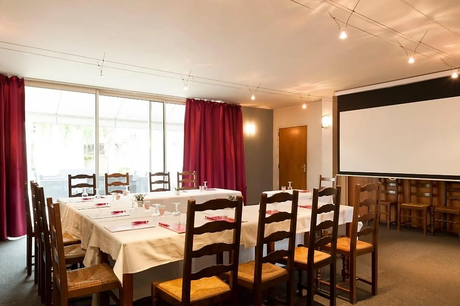 Lieux événementiels, THE ORIGINALS CITY, HÔTEL LE CHEVAL ROUGE TOURS OUEST