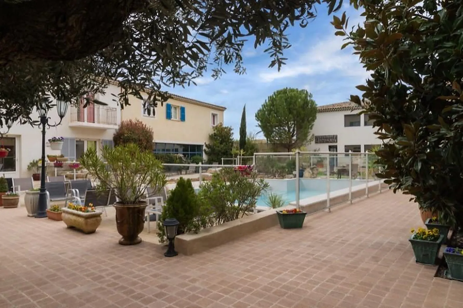 Lieux événementiels, THE ORIGINALS CITY HÔTEL LE VILLAGE PROVENÇAL