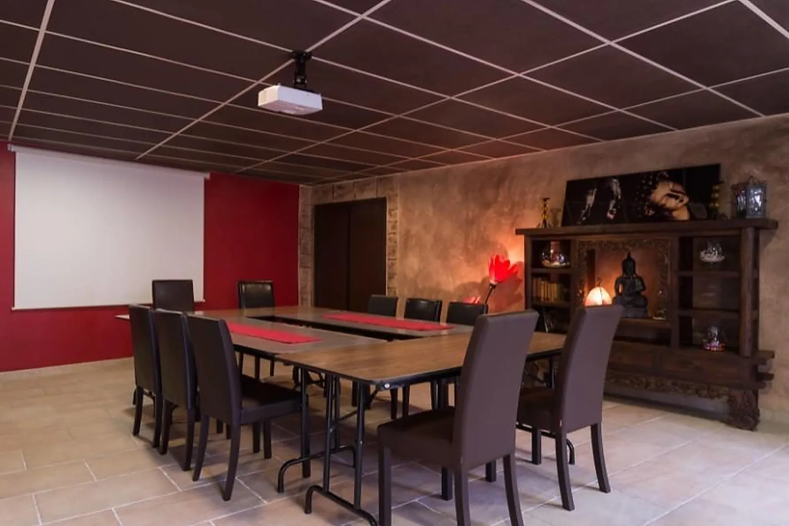 Lieux événementiels, THE ORIGINALS CITY HÔTEL LE VILLAGE PROVENÇAL