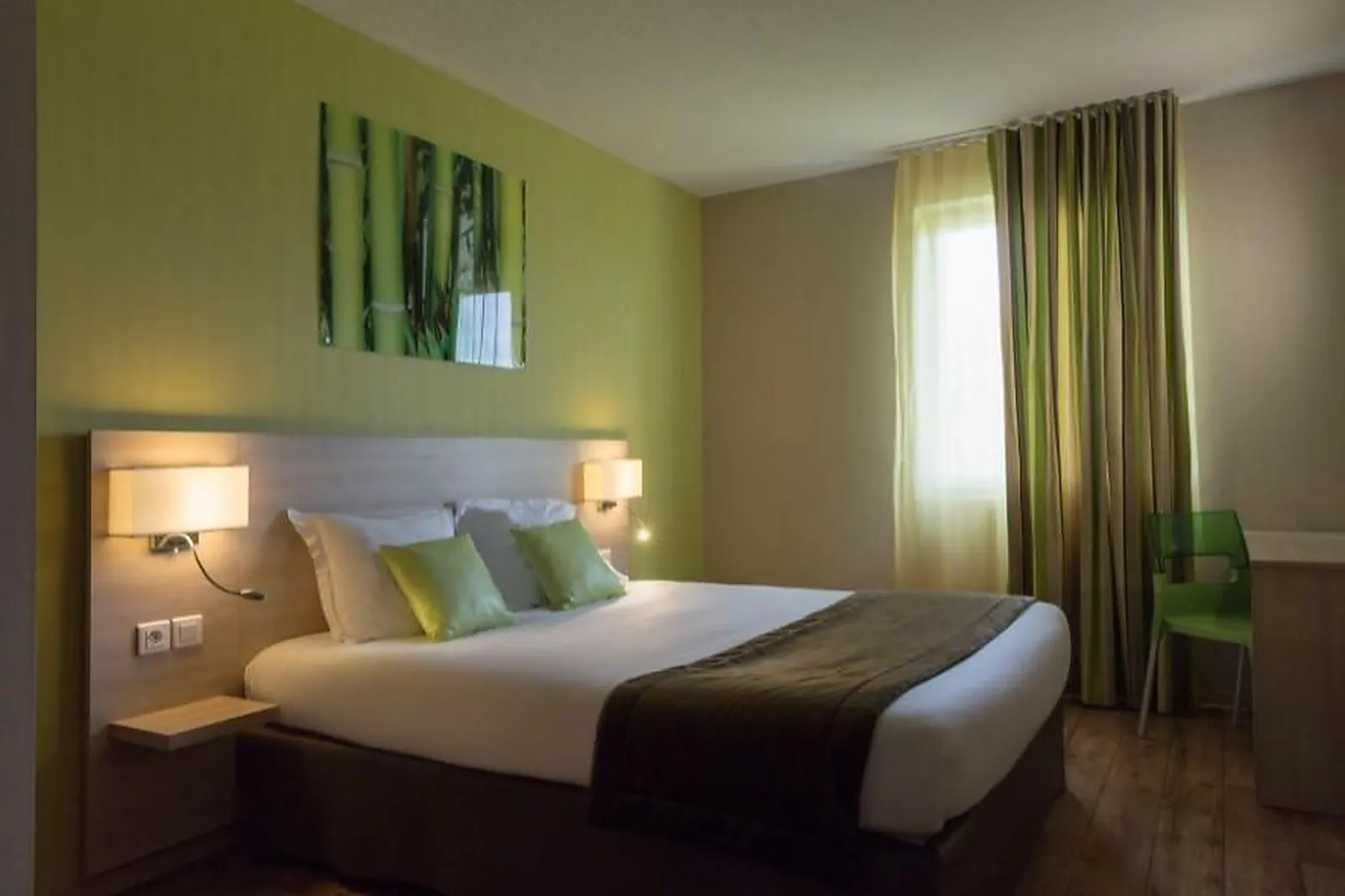 Lieux événementiels, THE ORIGINALS CITY HÔTEL DES LYS DREUX