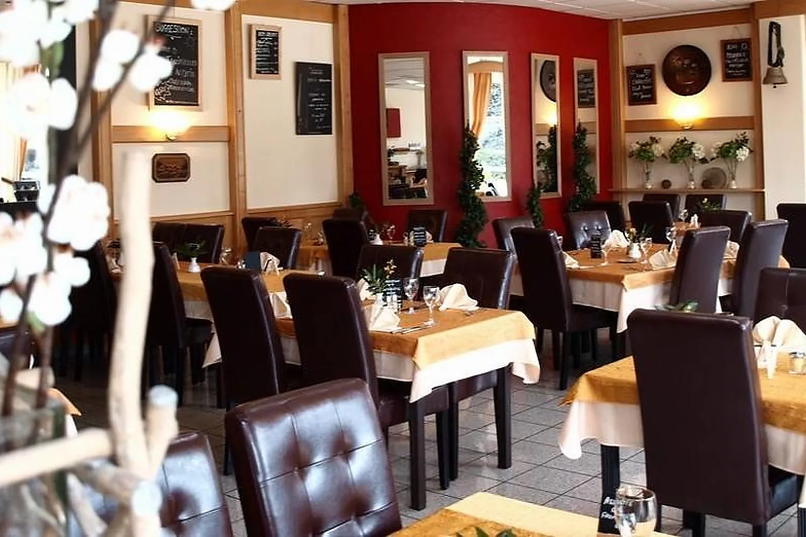 Lieux événementiels, THE ORIGINALS CITY, HÔTEL DU FAUCIGNY, CLUSES OUEST