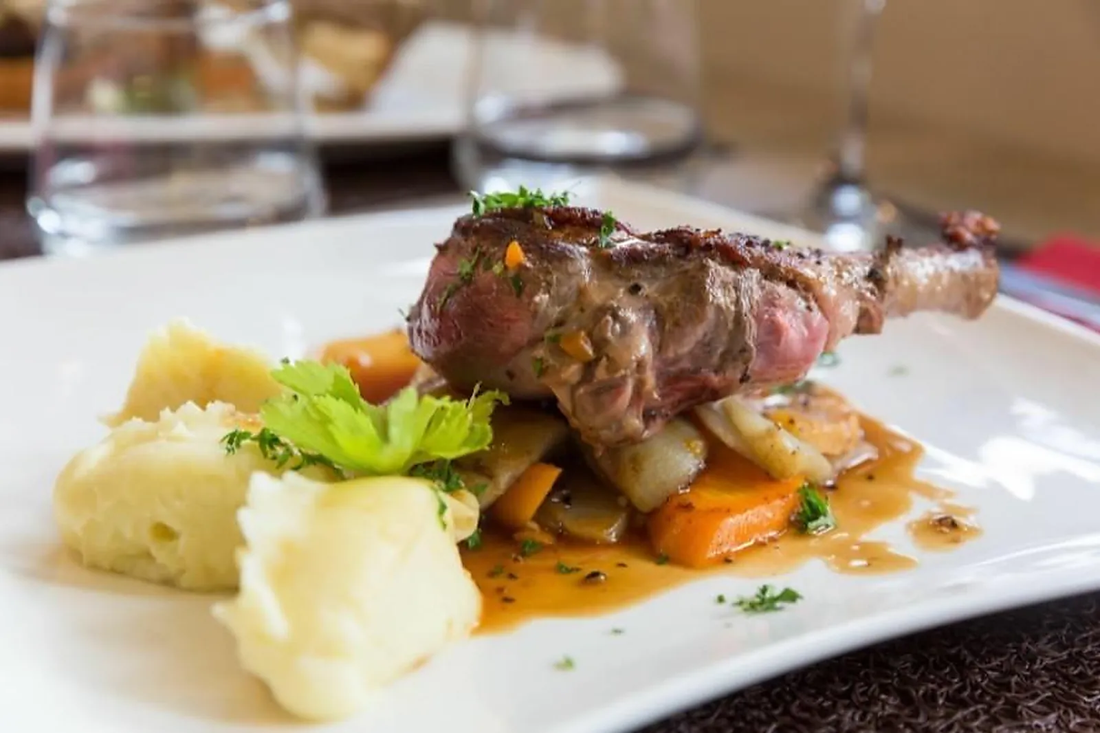 Lieux événementiels, THE ORIGINALS CITY LE RELAIS DES CARNUTES DREUX OUEST