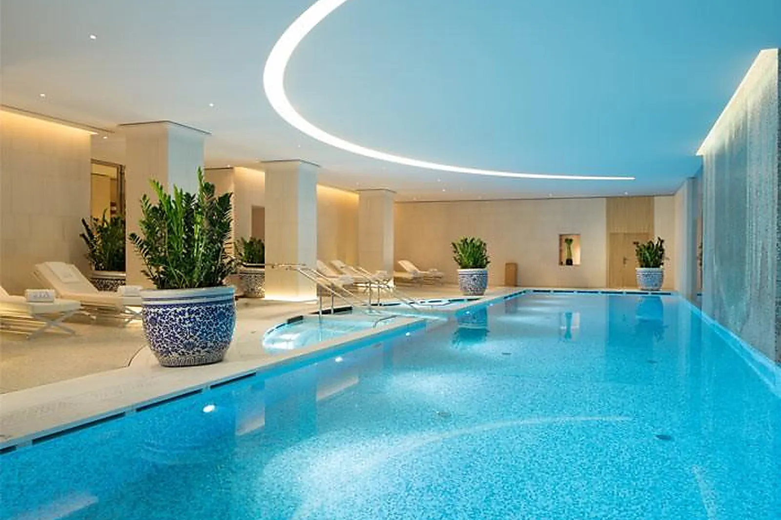 Lieux événementiels, THE PENINSULA PARIS