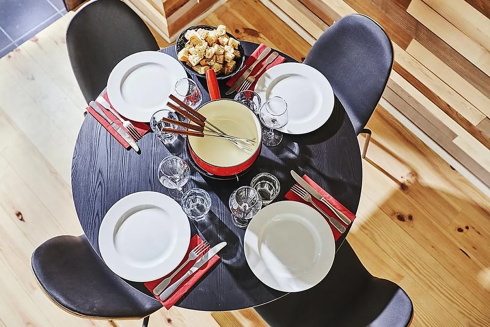 Lieux événementiels, THE PEOPLE HOSTEL LES DEUX ALPES