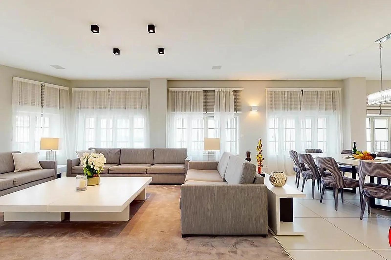 Lieux événementiels, THE POOL HOUSE CANNES