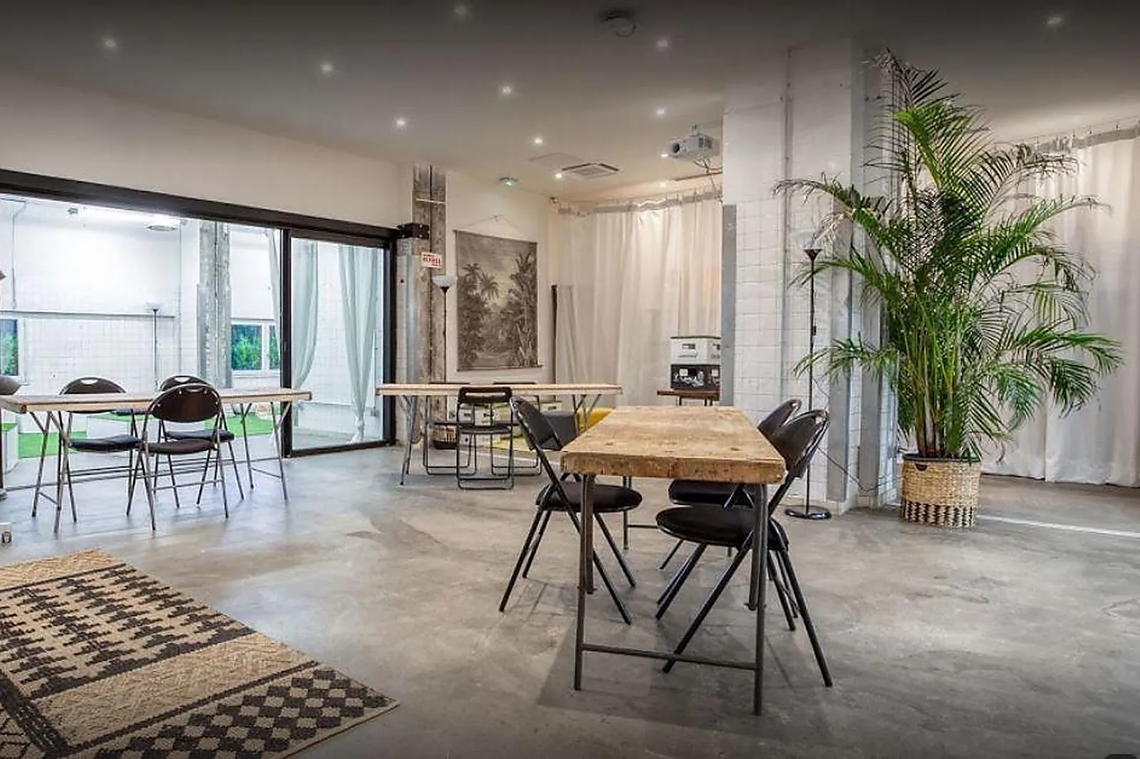 Lieux événementiels, THE SUN PROJECT