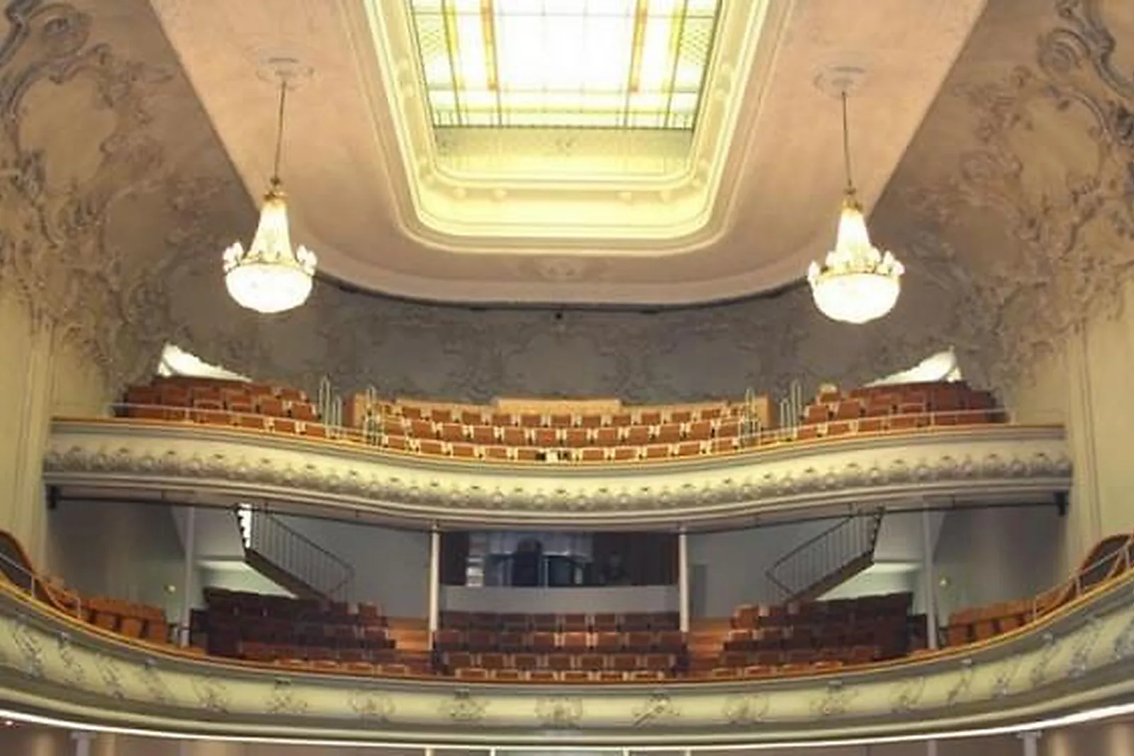 Lieux événementiels, THÉÂTRE DE CHATEL-GUYON