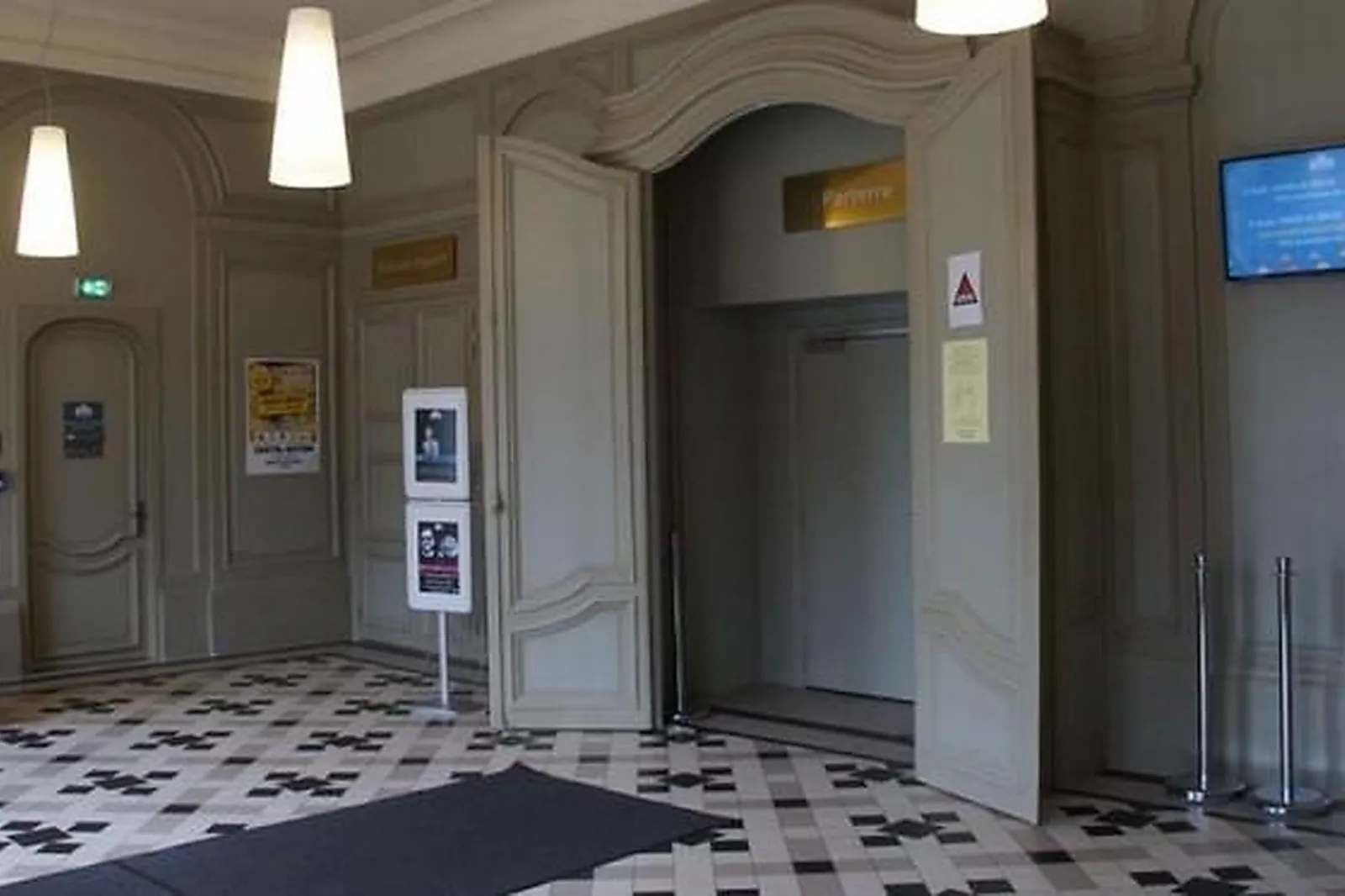 Lieux événementiels, THÉÂTRE DE CHATEL-GUYON