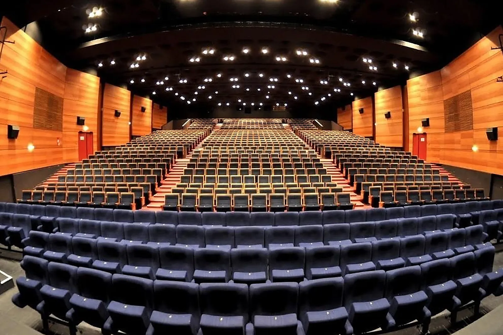 Lieux événementiels, THÉÂTRE DE LONGJUMEAU