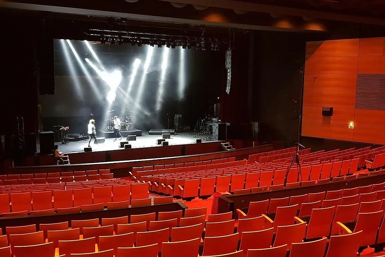 Lieux événementiels, THÉÂTRE DE LONGJUMEAU