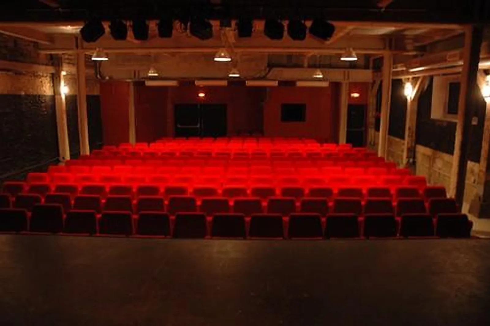 Lieux événementiels, THÉÂTRE DE LA REINE BLANCHE