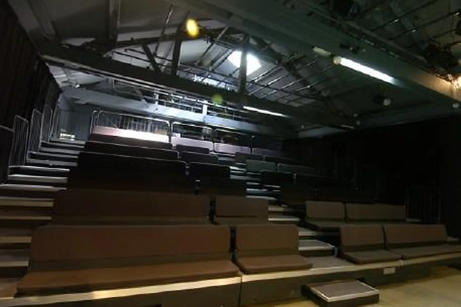 Lieux événementiels, THÉÂTRE DU ROND-POINT