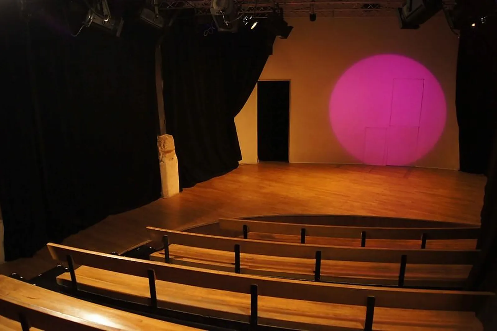 Lieux événementiels, THÉÂTRE DU TEMPS