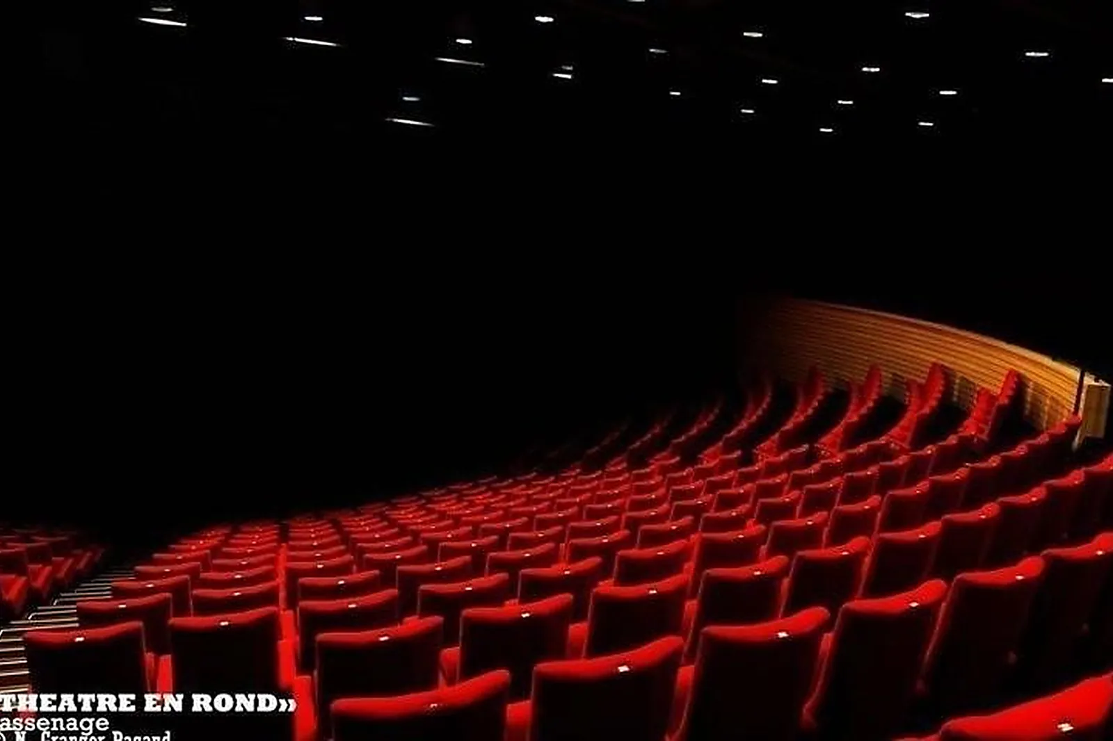 Lieux événementiels, THÉÂTRE EN ROND