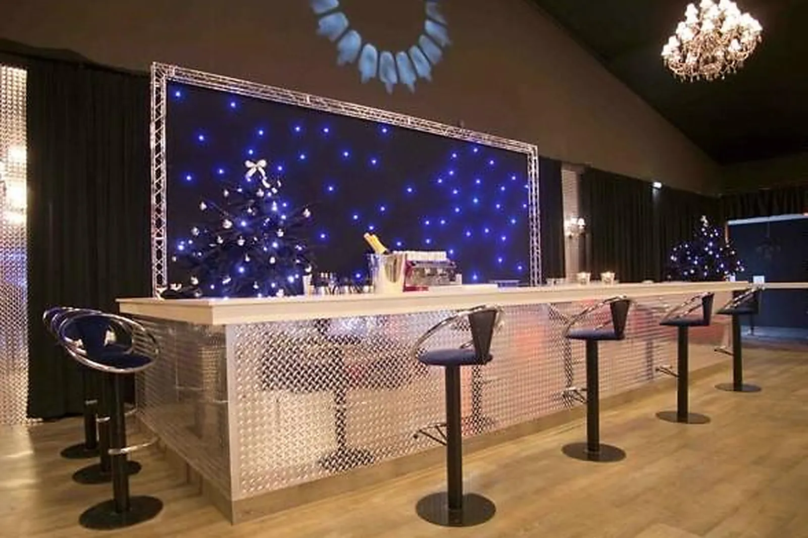 Lieux événementiels, THÉATRO !