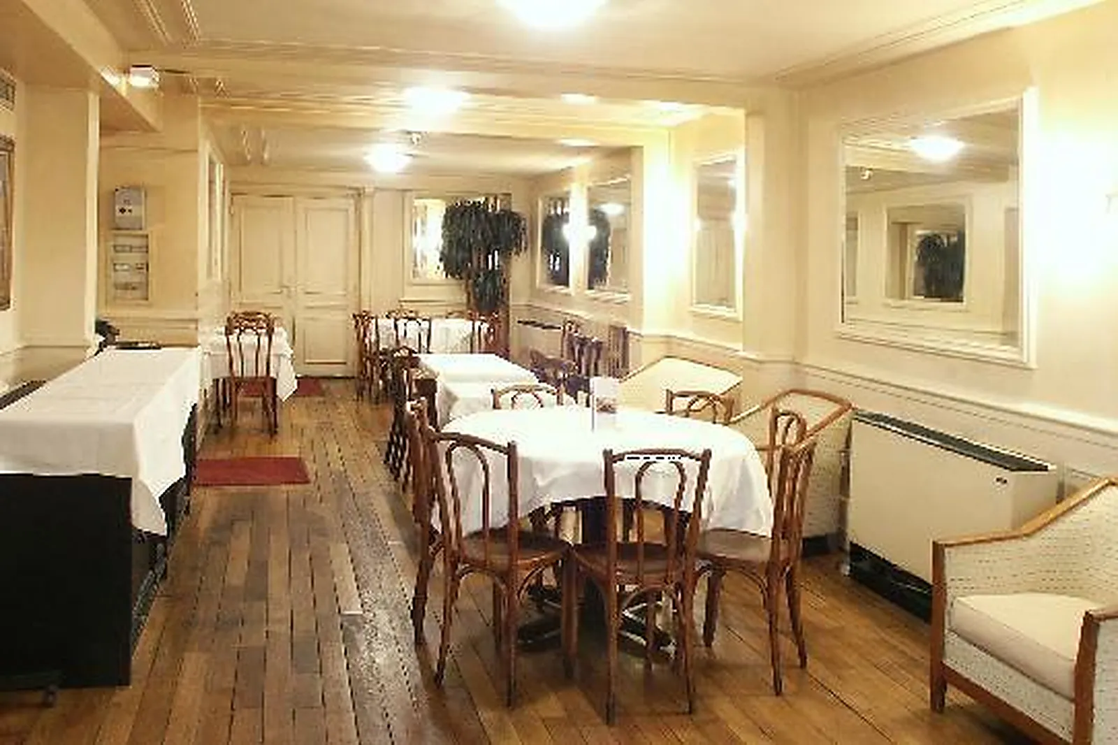 Lieux événementiels, THOUMIEUX