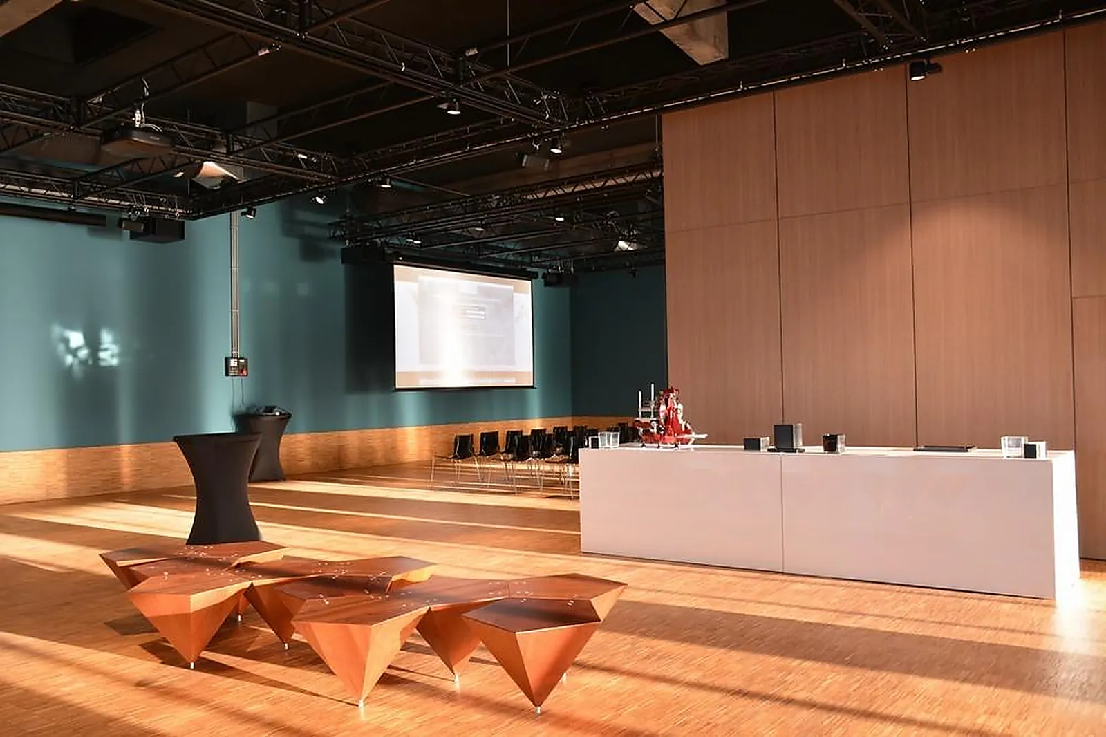 Lieux événementiels, TITAN ESPACE EVÉNEMENTIEL