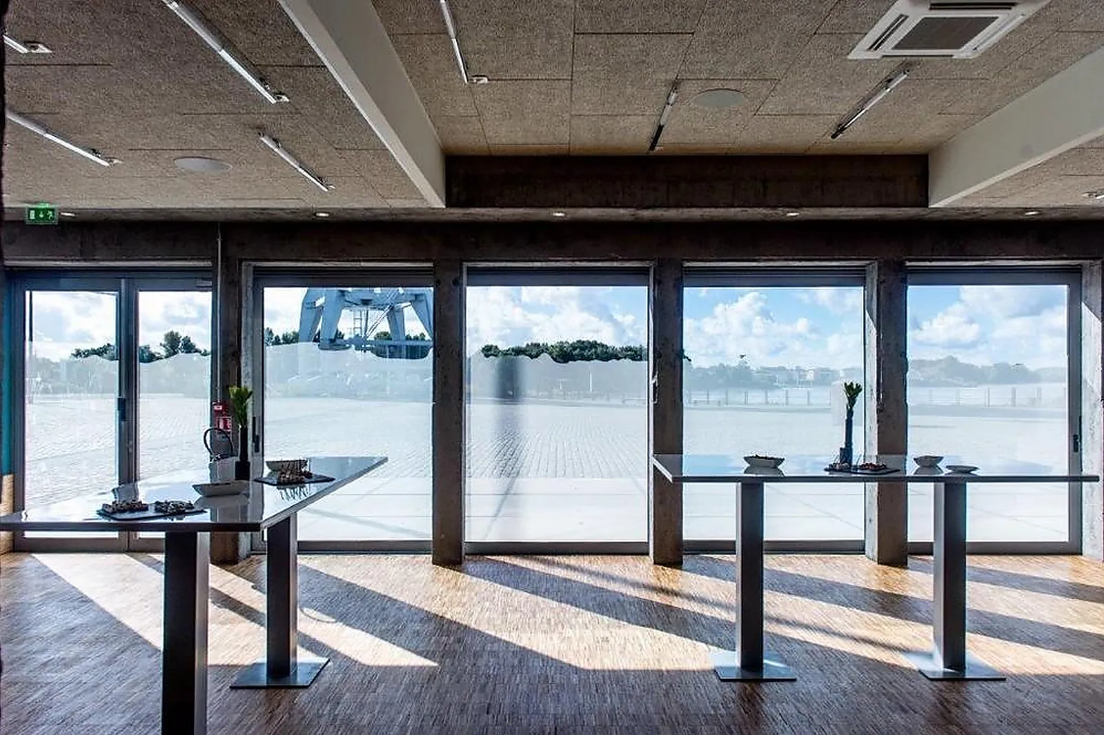 Lieux événementiels, TITAN ESPACE EVÉNEMENTIEL