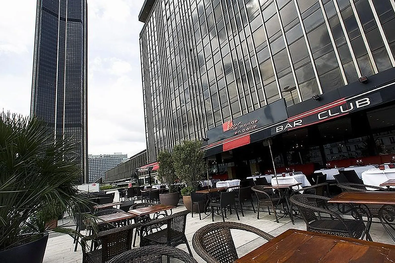 Lieux événementiels, TOUT LE MONDE EN PARLE