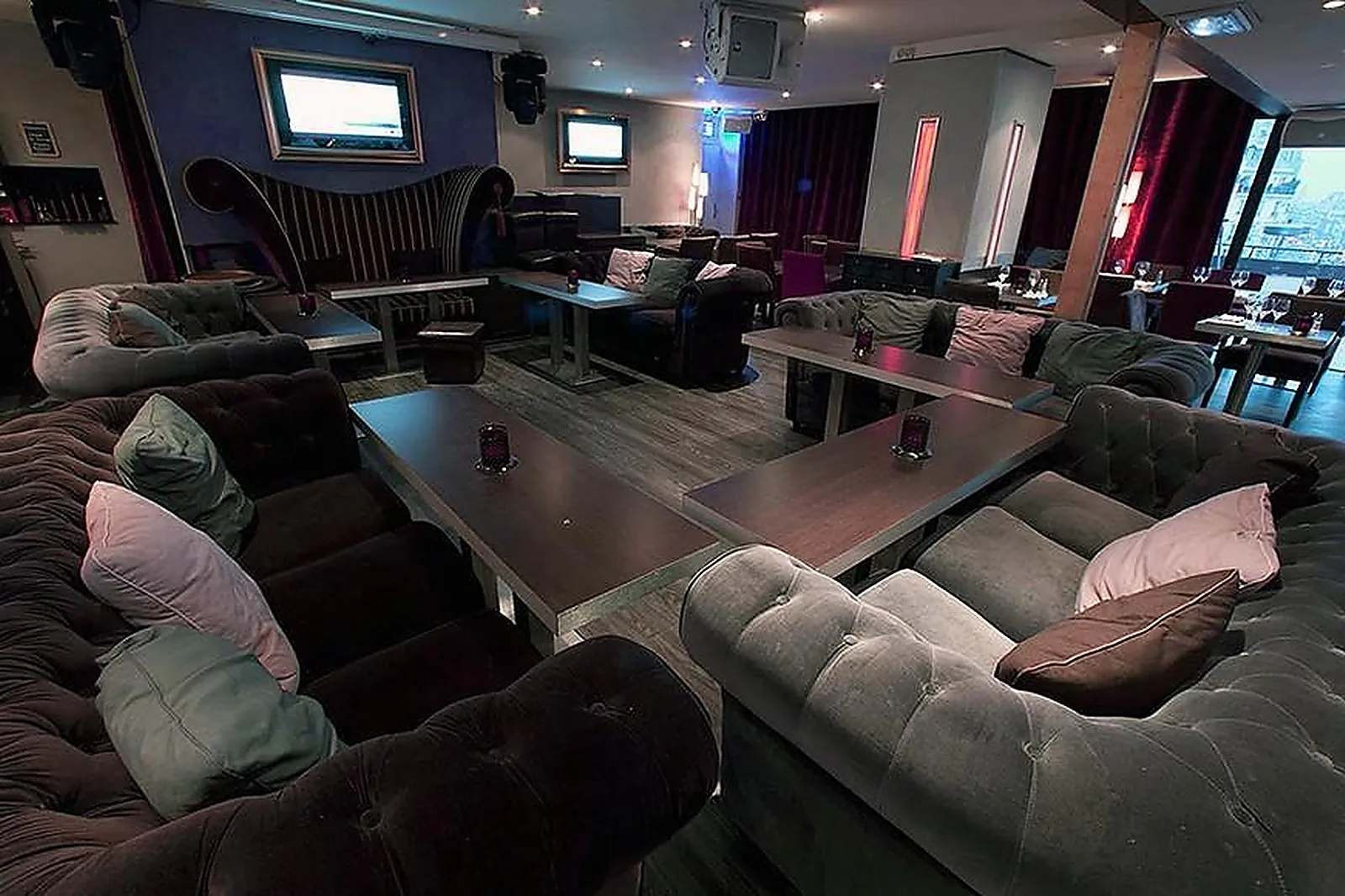 Lieux événementiels, TOUT LE MONDE EN PARLE