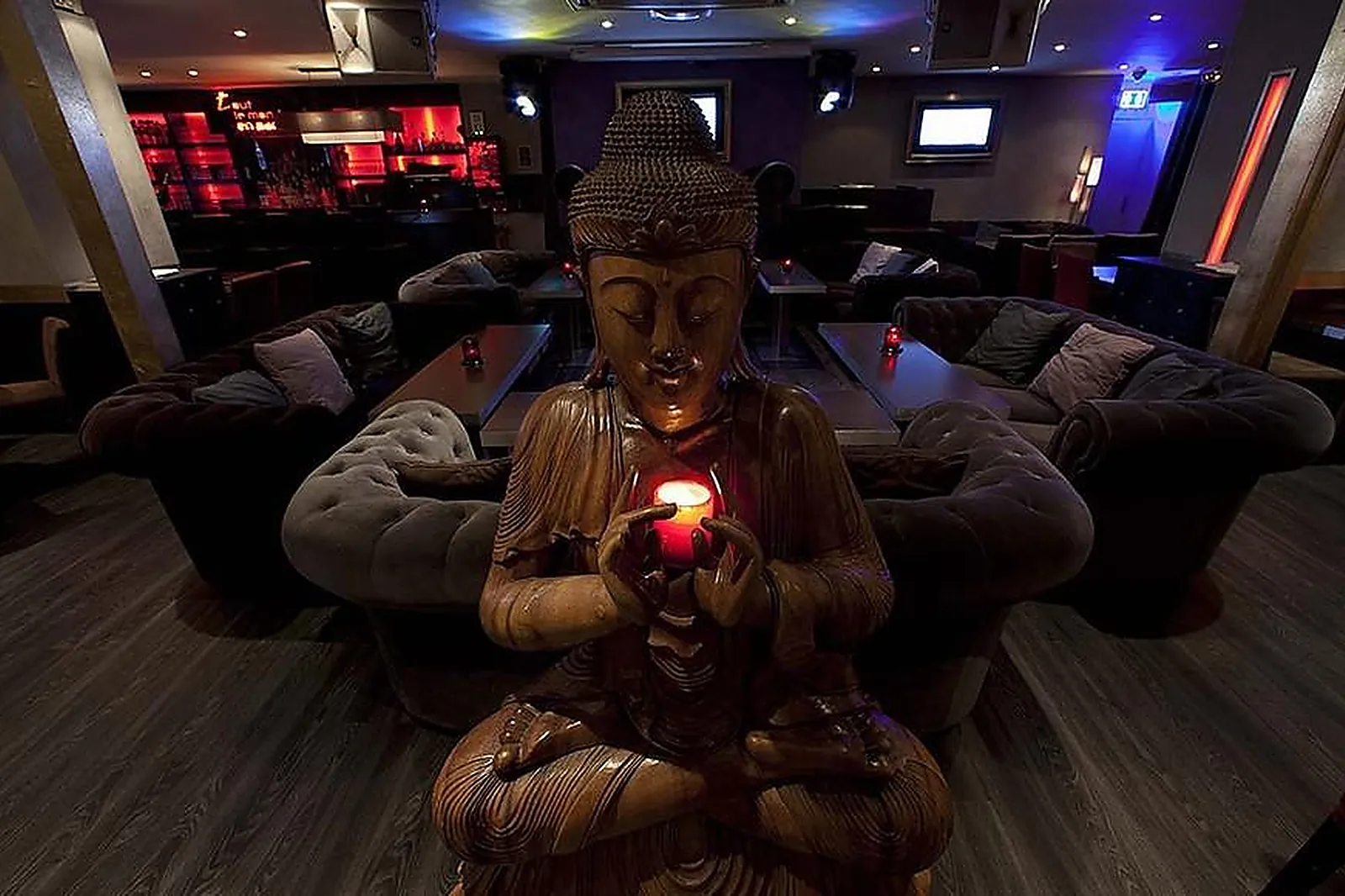 Lieux événementiels, TOUT LE MONDE EN PARLE