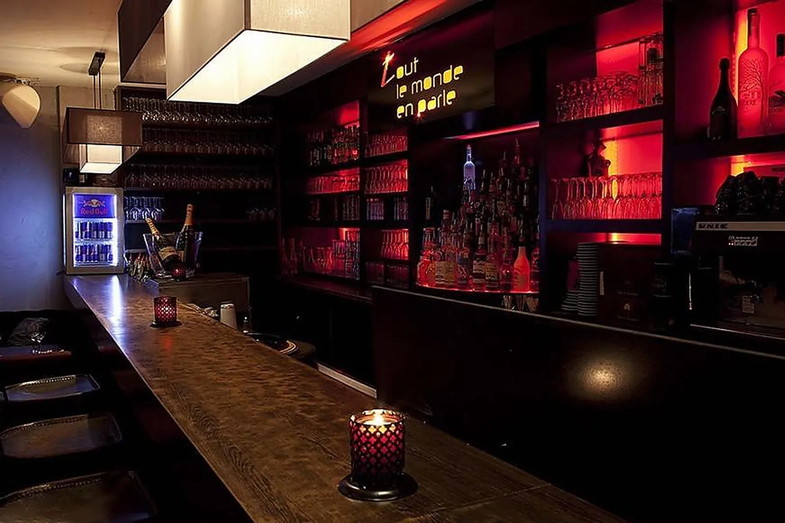 Lieux événementiels, TOUT LE MONDE EN PARLE