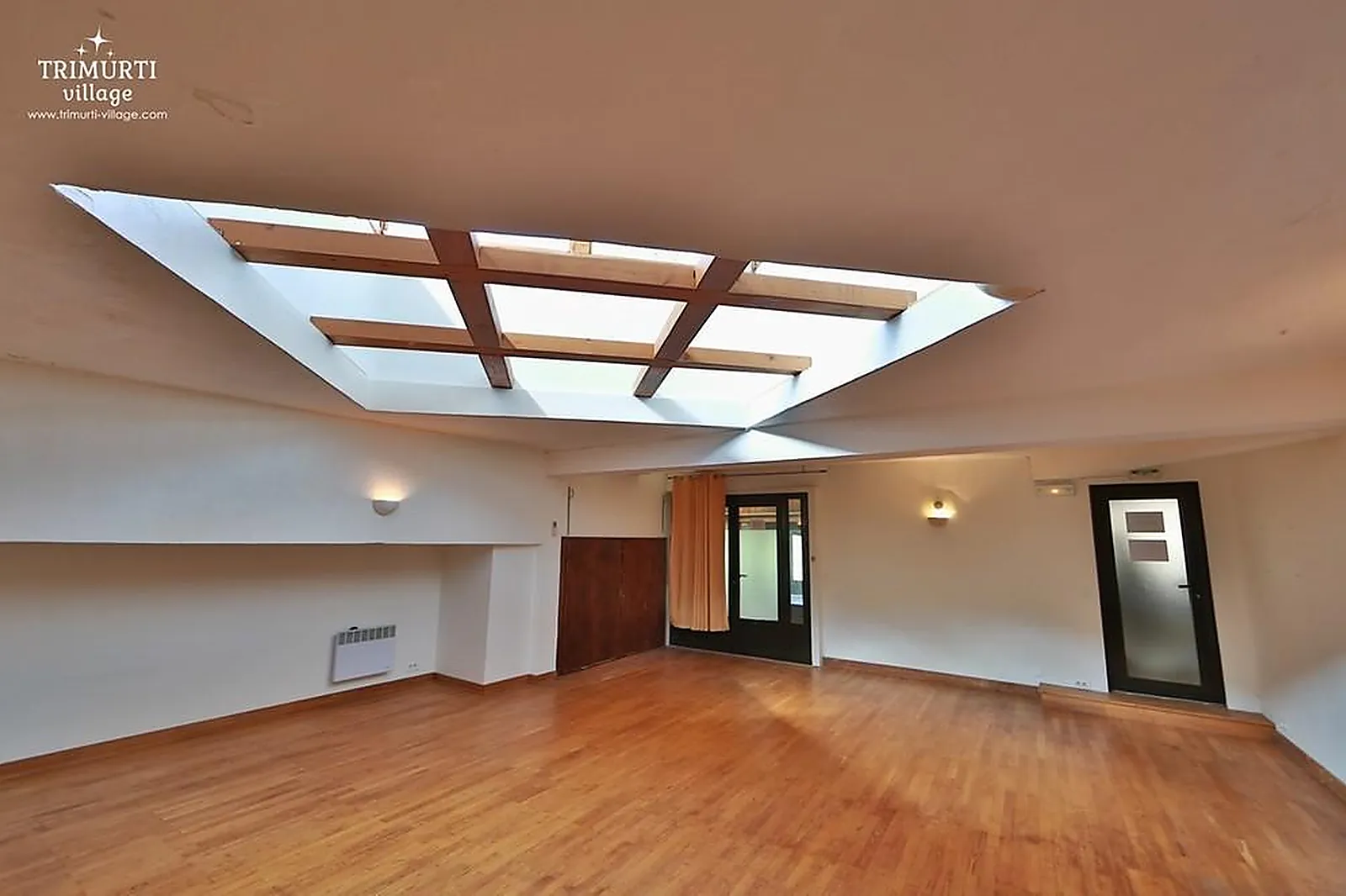 Lieux événementiels, TRIMURTI VILLAGE