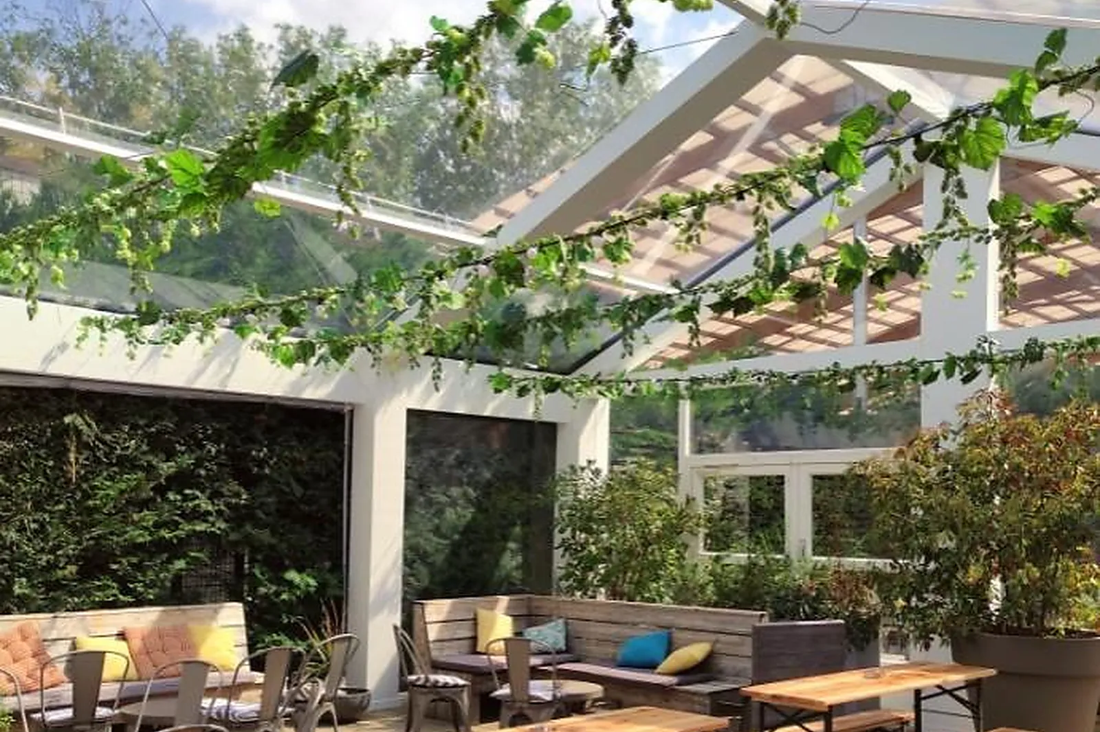 Lieux événementiels, TRINQUET VILLAGE