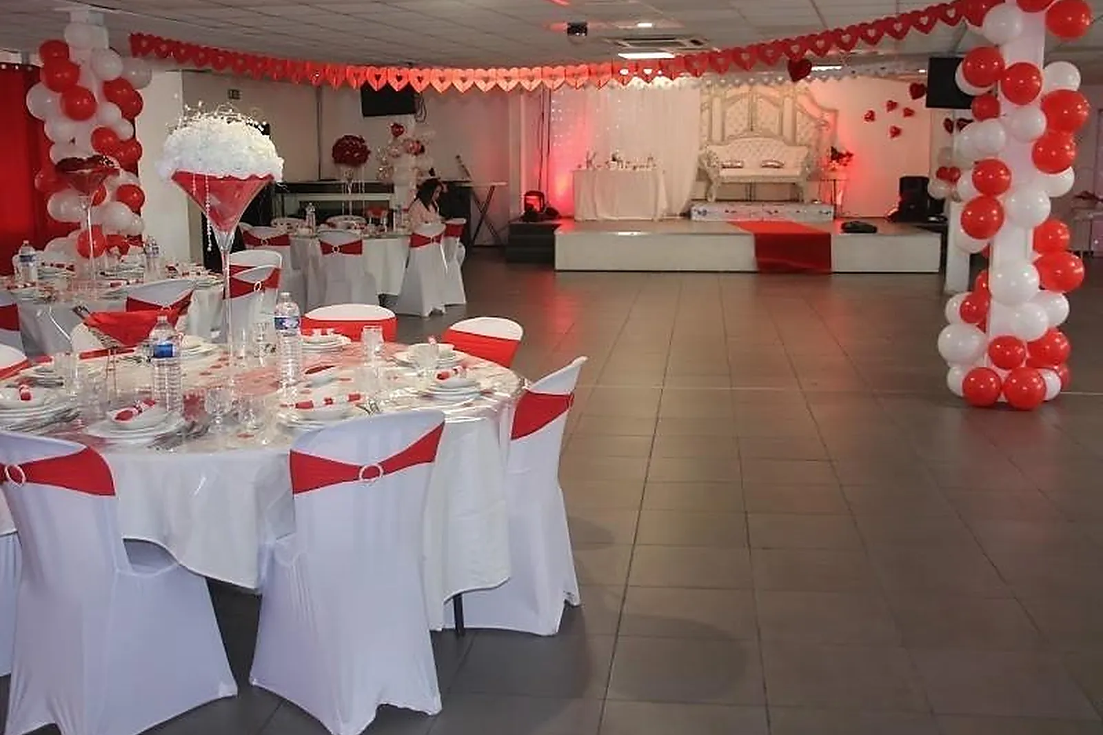 Lieux événementiels, TROPIKAL PALACE