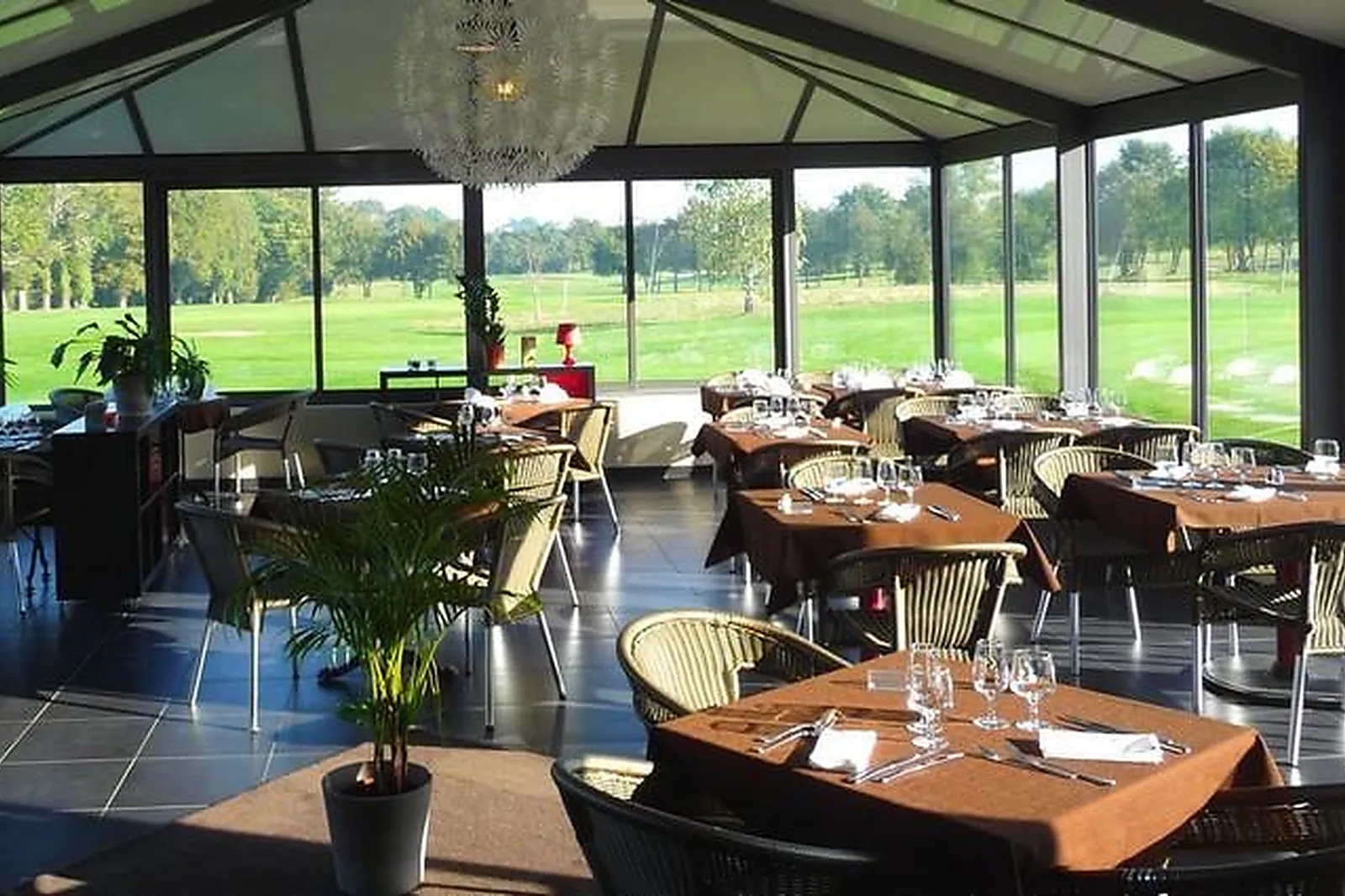 Lieux événementiels, UGOLF NANTES CARQUEFOU